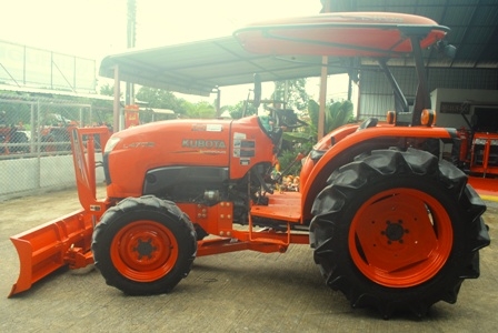 ขายรถไถ Kubota L 4708 (4WD) พร้อมดันหน้าและโรตารี1.8ตราช้าง เครื่องแน่นๆ ขายรถไถ Kubota L 4708 (4WD) พร้อมดันหน้าและโรตารี1.8ตราช้าง เครื่องแน่นๆ
