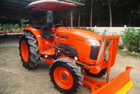 ขายรถไถ Kubota L 4708 (4WD) พร้อมดันหน้าและโรตารี1.8ตราช้าง เครื่องแน่นๆ ขายรถไถ Kubota L 4708 (4WD) พร้อมดันหน้าและโรตารี1.8ตราช้าง เครื่องแน่นๆ