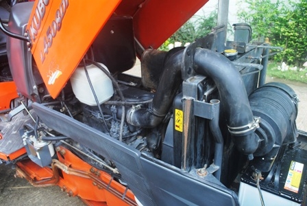 ขายรถไถ Kubota L 4508 DI (4WD) พร้อมดันหน้าช้างและโรตารี1.8 เครื่องแน่นๆรถไร่ สีเดิม สีเดิมครับ