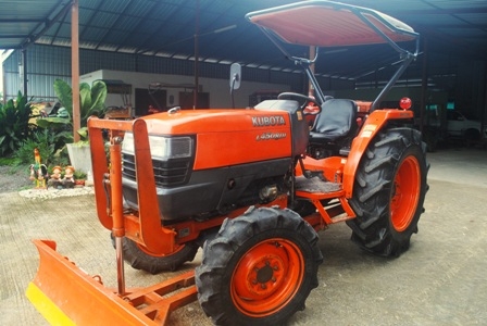 ขายรถไถ Kubota L 4508 DI (4WD) พร้อมดันหน้าช้างและโรตารี1.8 เครื่องแน่นๆรถไร่ สีเดิม สีเดิมครับ