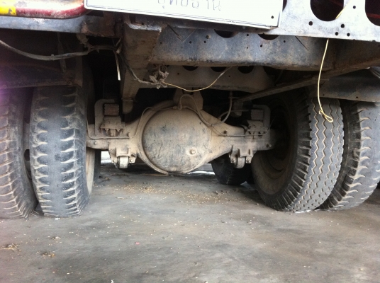 ขาย ISUZU 2 เพลา ( ไม่ดั๊ม ) เครื่อง 6WA1 ( 360 แรง ) กระบะเนียม คัสซีใหญ่