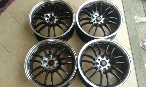 ขายล้อแม็กใหม่ re30 17"x7" et38 4 รู 100/114.3 สีเทาดำ เบ้าเงาขอบเงา สนใจติดต่อเล็กคลองสามครับ 081-3747940 ขายล้อแม็กใหม่ re30 17"x7" et38 4 รู 100/114.3 สีเทาดำ เบ้าเงาขอบเงา สนใจติดต่อเล็กคลองสามครับ 081-3747940