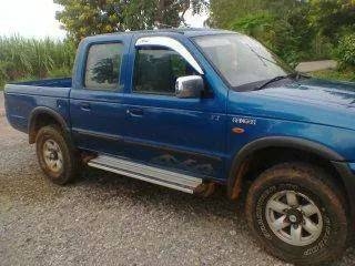 ขายฟอร์ดโฟร์วิลสี่ประตูงามๆ