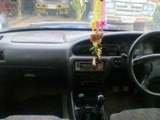 ขายฟอร์ดโฟร์วิลสี่ประตูงามๆ