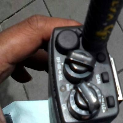 ขายวิทยุสื่อสารทหารปลดประจำการแล้ว ขายวิทยุสื่อสารทหารปลดประจำการแล้ว