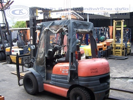 ขายรถ โฟล์คลิฟท์ TOYOTA รุ่น 6-FD25