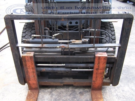 ขายรถ โฟล์คลิฟท์ TOYOTA รุ่น 6-FD25