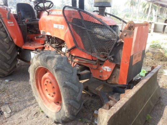 ขาย 7040 คูโบต้า สภาบนางฟ้า เอกสานพร้อมโอนครับ