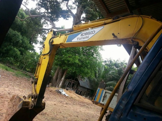 ***ขายแล้วครับขอบคุณ Truck2hand ขายแบคโฮสวยๆ ยอดนิยม KOBELCO MARK3 SK60 ไฟฟ้าครบ เครื่องเดิมปั้มเดิม เครื่องแน่น แรง ไม่เยิ้ม ปั้มเดิมๆแห้งดี แรง ทำงานดี ไม่โหลด บูมอาร์มสวยไม่ปะไม่ร้าว บุ้งกี๋ดี หนา ไม่ผุ เอวดี แน่นดี ไม่แตกไม่ร้าว ช่วงล่าง70-80\% โซ่ดี แ
