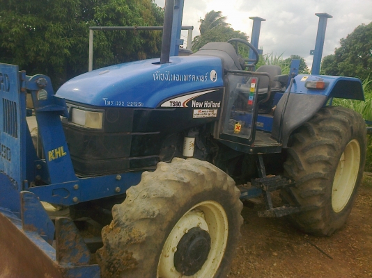 สวยเหมือนใหม่NEWHOLLAND TS90กรองใหญ่ ปี07รถ2990ช.ม แท้ๆสนใจ0810076640