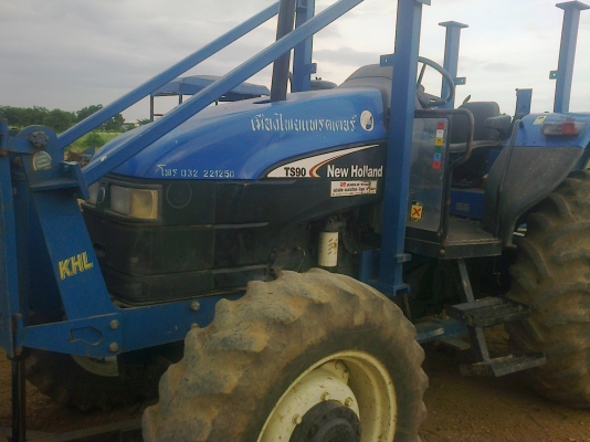 สวยเหมือนใหม่NEWHOLLAND TS90กรองใหญ่ ปี07รถ2990ช.ม แท้ๆสนใจ0810076640