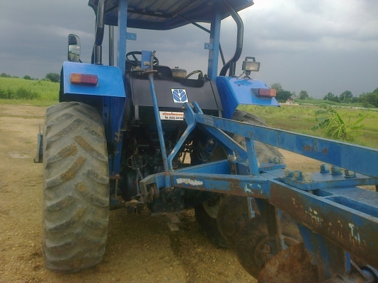 สวยเหมือนใหม่NEWHOLLAND TS90กรองใหญ่ ปี07รถ2990ช.ม แท้ๆสนใจ0810076640