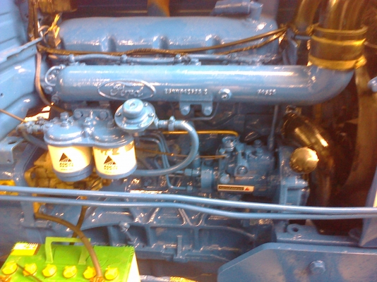 ขายรถฟอร์ด  6610  คานคาโล่  2  เพลา  ดันหน้า  หาง  3  สวยพร้อมไช้  เอกสารซื้อขาย