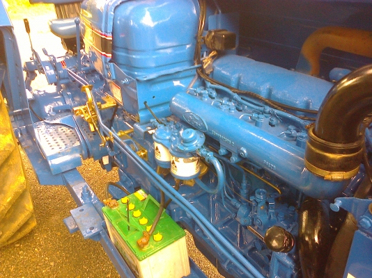 ขายรถฟอร์ด  6610  คานคาโล่  2  เพลา  ดันหน้า  หาง  3  สวยพร้อมไช้  เอกสารซื้อขาย