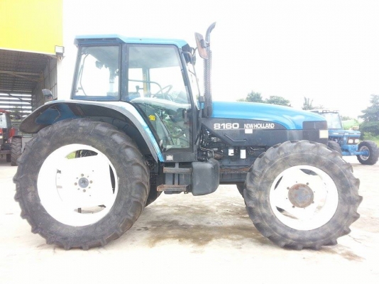 นิวฮอลแลนด์ 8160 ขนาด 6 สูบ