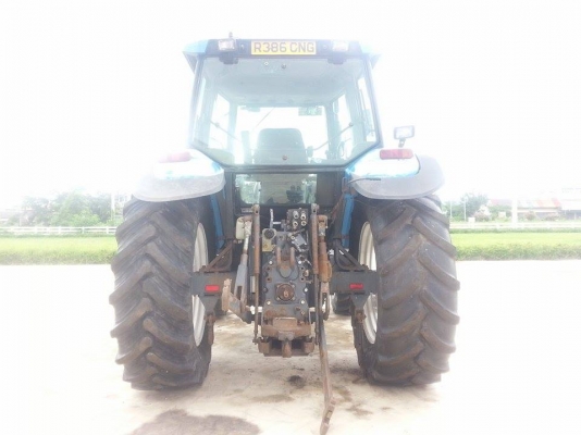 นิวฮอลแลนด์ 8160 ขนาด 6 สูบ