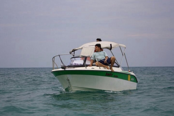 ปรับลดราคาลง330000บาทขายเรือยามาฮ่า21ฟุตเครื่องฮอนด้า130โฟร์หัวฉีดพร้อมเทเลอร์ชุบกาวไนท์