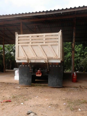 รถอีซูซุ 10 ล้อดั้ม 344 แรงม้า. ปี 57 ( รถวิ่ง 38,xxx กม. ) สนใจติดต่อ 081 - 6079515 รถอีซูซุ 10 ล้อดั้ม 344 แรงม้า. ปี 57 ( รถวิ่ง 38,xxx กม. ) สนใจติดต่อ 081 - 6079515