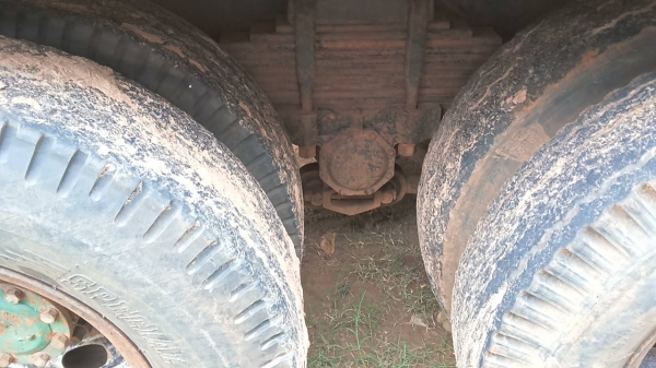 ***ขายแล้วครับขอบคุณ Truck2hand ขาย10ล้อ2เพลาดั้ม"หลงโบ" MITSU FN527M-TF1981 6D16 Bo 220HP ใส่ตาเหลี่ยม เครื่องเดิมๆ แรงดี มีเยิ้มบ้าง ซีลคอหน้ามีซึม เกียร์ลาย 10สปีด ไม่หลุด ไม่หอน ช่วงล่าง เบรคใหญ่ เพลาใส่บุ๋มแล้ว คัสซีเดิมสวยใช้ได้ มีบวมซับบน