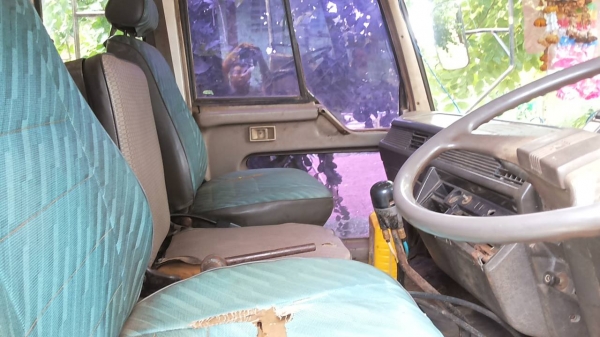 ***ขายแล้วครับขอบคุณ Truck2hand ขาย10ล้อ2เพลาดั้ม"หลงโบ" MITSU FN527M-TF1981 6D16 Bo 220HP ใส่ตาเหลี่ยม เครื่องเดิมๆ แรงดี มีเยิ้มบ้าง ซีลคอหน้ามีซึม เกียร์ลาย 10สปีด ไม่หลุด ไม่หอน ช่วงล่าง เบรคใหญ่ เพลาใส่บุ๋มแล้ว คัสซีเดิมสวยใช้ได้ มีบวมซับบน