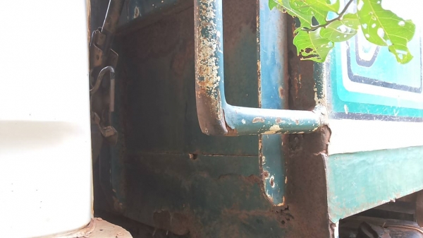 ***ขายแล้วครับขอบคุณ Truck2hand ขาย10ล้อ2เพลาดั้ม"หลงโบ" MITSU FN527M-TF1981 6D16 Bo 220HP ใส่ตาเหลี่ยม เครื่องเดิมๆ แรงดี มีเยิ้มบ้าง ซีลคอหน้ามีซึม เกียร์ลาย 10สปีด ไม่หลุด ไม่หอน ช่วงล่าง เบรคใหญ่ เพลาใส่บุ๋มแล้ว คัสซีเดิมสวยใช้ได้ มีบวมซับบน