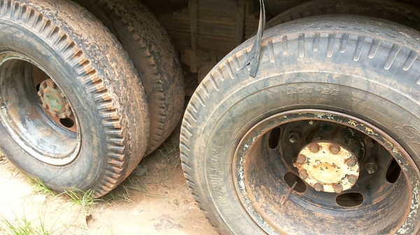 ***ขายแล้วครับขอบคุณ Truck2hand ขาย10ล้อ2เพลาดั้ม"หลงโบ" MITSU FN527M-TF1981 6D16 Bo 220HP ใส่ตาเหลี่ยม เครื่องเดิมๆ แรงดี มีเยิ้มบ้าง ซีลคอหน้ามีซึม เกียร์ลาย 10สปีด ไม่หลุด ไม่หอน ช่วงล่าง เบรคใหญ่ เพลาใส่บุ๋มแล้ว คัสซีเดิมสวยใช้ได้ มีบวมซับบน