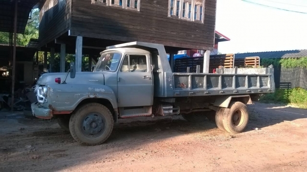 ขาย 6 ล้อหัวยาวดั้ม คัสซีสวยตลอดเส้น เครื่อง DA120 แน่นแรงดีมาก เฟืองท้ายใหญ่จัมโบ้ ระบบแอร์ครบ พวงมาลัยพาวเวอร์ ทะเบียนพร้อมโอน