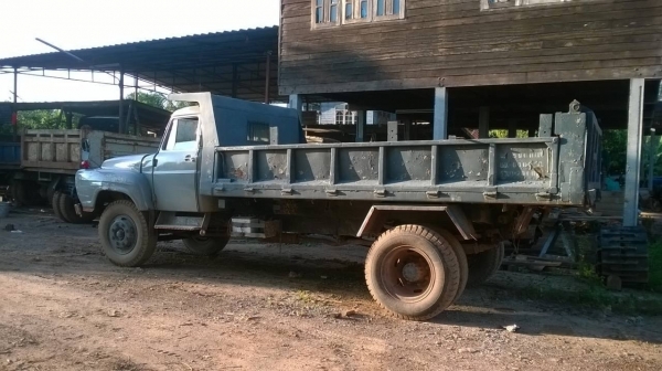 ขาย 6 ล้อหัวยาวดั้ม คัสซีสวยตลอดเส้น เครื่อง DA120 แน่นแรงดีมาก เฟืองท้ายใหญ่จัมโบ้ ระบบแอร์ครบ พวงมาลัยพาวเวอร์ ทะเบียนพร้อมโอน