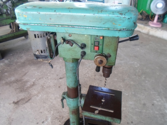 แท่นเจาะ ไต้หวัน สภาพเดิม ๆ พร้อมใช้ มอเตอร์ ฮิตาชิ 5,500 แท่นเจาะ ไต้หวัน สภาพเดิม ๆ พร้อมใช้ มอเตอร์ ฮิตาชิ 5,500