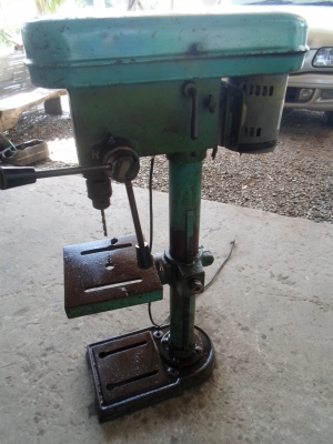 แท่นเจาะ ไต้หวัน สภาพเดิม ๆ พร้อมใช้ มอเตอร์ ฮิตาชิ 5,500 แท่นเจาะ ไต้หวัน สภาพเดิม ๆ พร้อมใช้ มอเตอร์ ฮิตาชิ 5,500