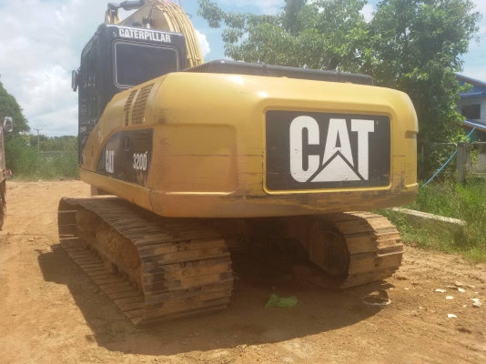 รถแบคโฮ CAT 320D
