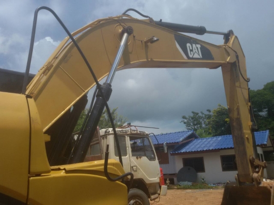 รถแบคโฮ CAT 320D