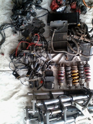 โล๊ะทิ้ง อะไหล่ cb cbr 250 - 400 nc24-30-35 อื่นๆ