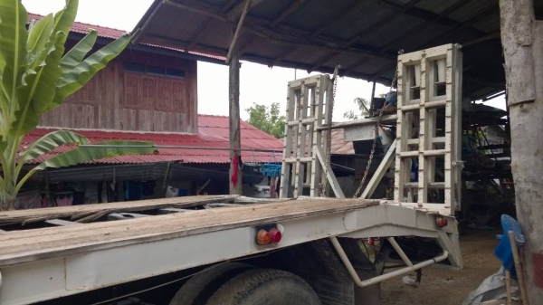 ฮีโน 925 เดิมๆเทนเล่อขึ้นรถเกี่ยวพร้อมใช้ ฮีโน 925 เดิมๆเทนเล่อขึ้นรถเกี่ยวพร้อมใช้