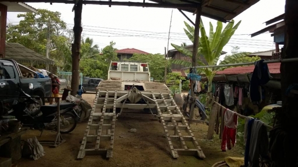 ฮีโน 925 เดิมๆเทนเล่อขึ้นรถเกี่ยวพร้อมใช้ ฮีโน 925 เดิมๆเทนเล่อขึ้นรถเกี่ยวพร้อมใช้