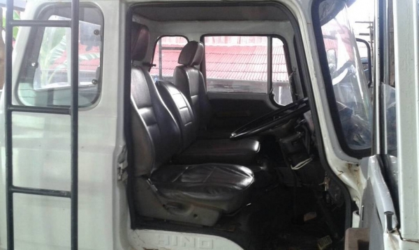 ฮีโน 925 เดิมๆเทนเล่อขึ้นรถเกี่ยวพร้อมใช้ ฮีโน 925 เดิมๆเทนเล่อขึ้นรถเกี่ยวพร้อมใช้