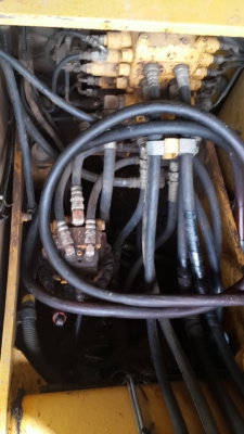 ขายรถแบคโฮ komatsu pc120-6 ลดเหลือ 1,xxx,xxx บาท