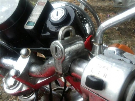 ขาย Suzuki A100 ท่อยกแท้สภาพสวยทะเบียนพร้อมโอนราคา 26500 บาทครับ