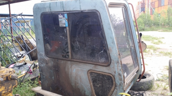 ขายด่วน หัวเก๋ง HITACHI EX 200-3 มีกล่อง= จอ =พร้อมสายไฟ  ขายแล้วครับ (ขอบคุณ พี่นันสตูส)