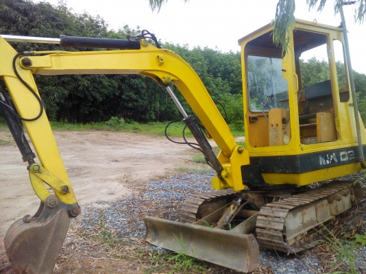 ขายรถแบคโฮMITSUBICHI  MA-03ขนาดเท่าpc-30รถพร้อมใช้ราคาถูก