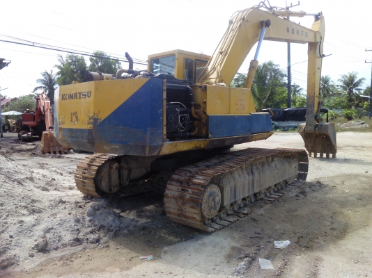 ขายรถแบคโฮKOMATSU pc 200-3รถสวยพร้อมใช้
