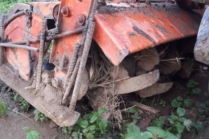 ขายรถไถ kubota l1 22 พร้อมผาน  กับโรตาลี่ *ส่งฟรีทั่วไทย !!!