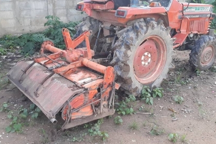 ขายรถไถ kubota l1 22 พร้อมผาน  กับโรตาลี่ *ส่งฟรีทั่วไทย !!!