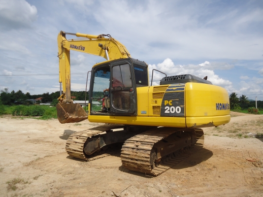 ขายรถแบคโฮKOMATSU-200-8รถสวยทํางานได้4500ชั้วโมง