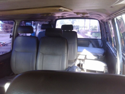 ขายรถตู้หัวจรวดหลังคาต่ำ วางเครื่อง 2่JZ  ติดแก๊สเรียบร้อย