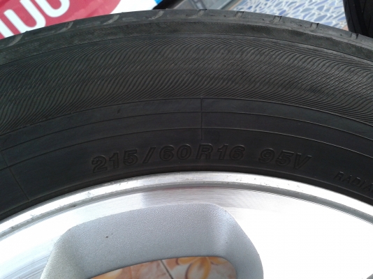 ขายล้อแม๊กพร้อมยาง ขอบ16 ราคาเบาๆๆ ขายล้อแม๊กพร้อมยาง ขอบ16 ราคาเบาๆๆ