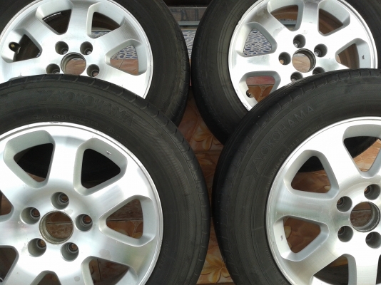 ขายล้อแม๊กพร้อมยาง ขอบ16 ราคาเบาๆๆ