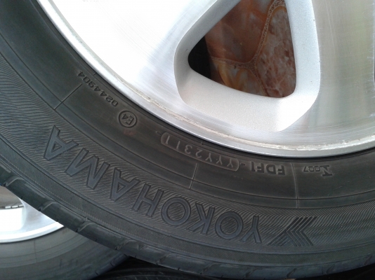 ขายล้อแม๊กพร้อมยาง ขอบ16 ราคาเบาๆๆ ขายล้อแม๊กพร้อมยาง ขอบ16 ราคาเบาๆๆ