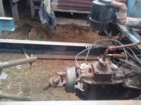 ขายรถรถสีข้าวเกษตรพัฒนาแปดฟุตรถหกล้อเครื่องฮิโน่หกสูบeh100