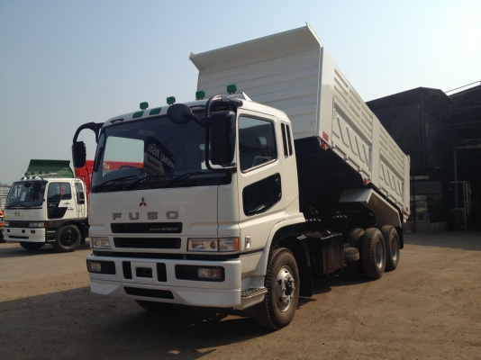 สวยๆเหมือนใหม่ป้ายแดง FUSO SUPERGRATE 380 แรงม้าระบบน้ำมัน กระบะดั้มพ์ดิน ยาว 6.0 เมตร กว้าง 2.50 เมตร สูง 1.50 เมตร รถทำใหม่ทั้งคัน พร้อมรับประกัน เครื่อง แอร์ เกียร์ เฟืองท้ายระบบไฟ ระบบแอร์  สนใจรีบเลยเลย